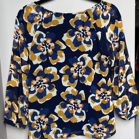 NWOT CAbi top, size Small. - Picture 2 of 10